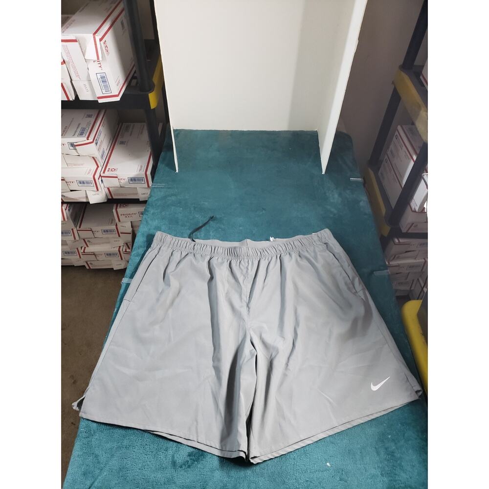 Nike Shorts Size 4XL XXXXL Mens Gray Running Logo Drawstring 9" Inseam NWT